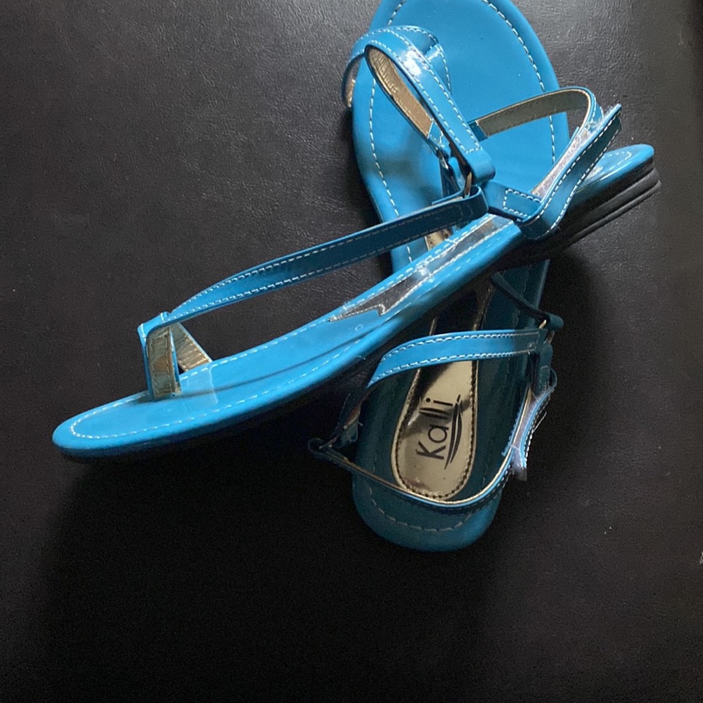 Shoes - Picture 2 of 3